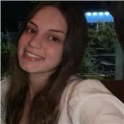 Estudiante de Farmacia en 3° con conocimientos suficiente para ayudar con deberes o tareas de clase.